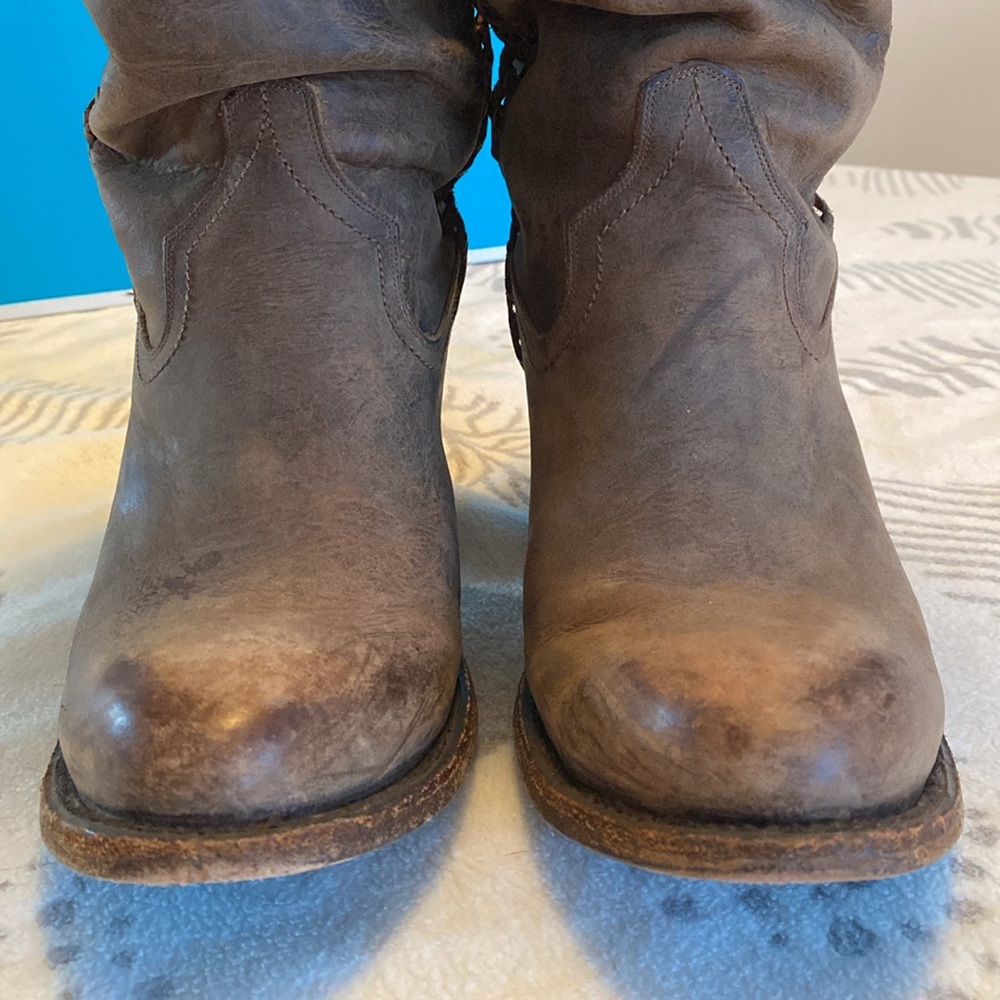 Women's Brown Leather Western Boots - Picture 6 of 15